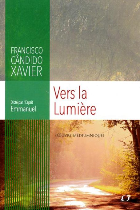 Livre vers la lumière de Chico Xavier